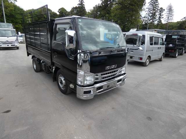 Isuzu Elf 2