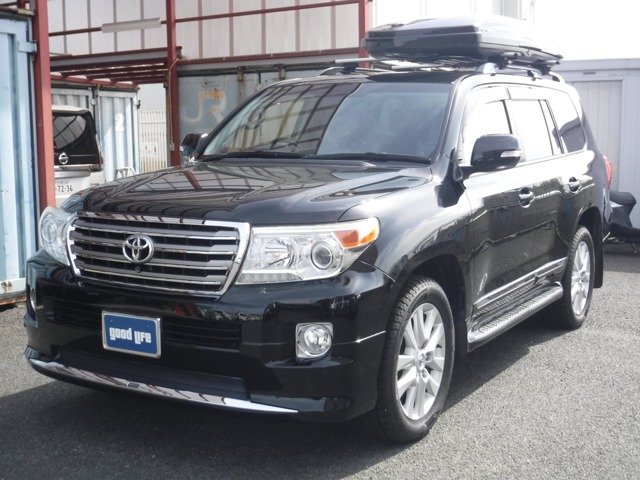 Toyota Land Cruiser 200 1