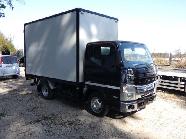 Mitsubishi Fuso Canter 2