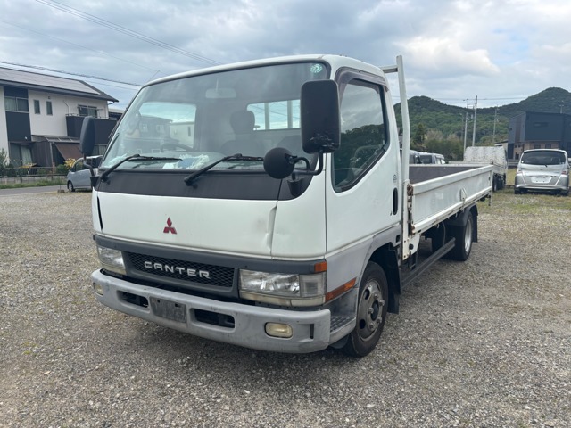 Mitsubishi Fuso Canter 1