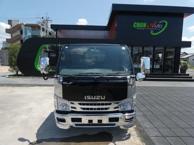 Isuzu Elf 2