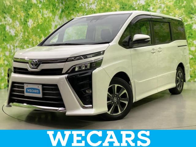 Toyota Voxy 1