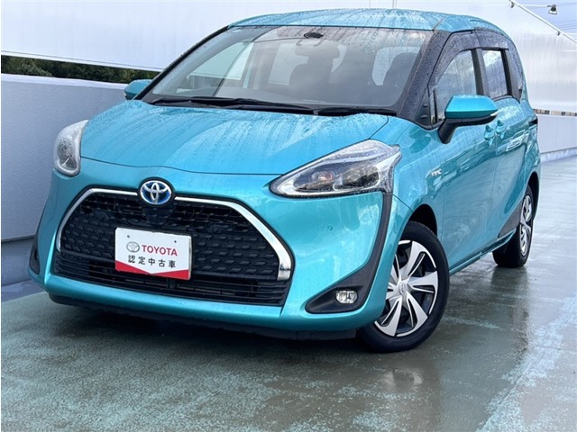 Toyota Sienta 1