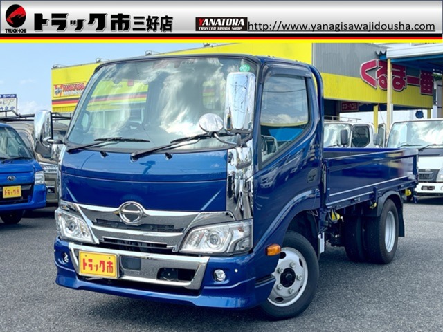 Hino Dutro 1