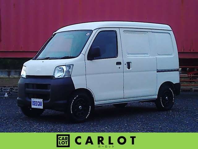 Daihatsu Hijet Cargo 1