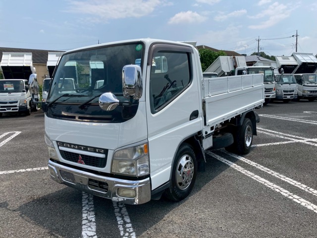 Mitsubishi Fuso Canter 1