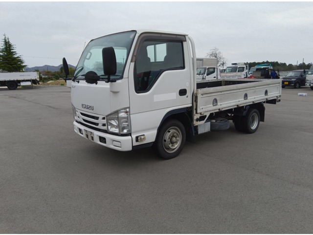 Isuzu Elf 1