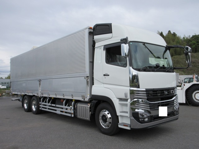 Mitsubishi Fuso Super Great 1