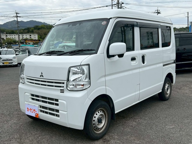 Mitsubishi Minicab Van 1