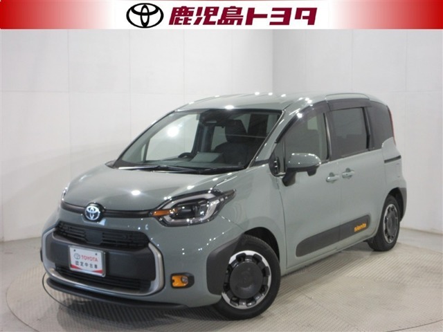 Toyota Sienta 1