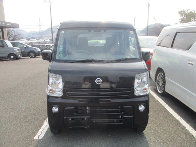 Nissan NV100 Clipper 1