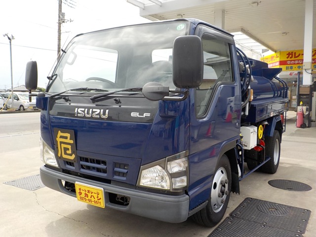 Isuzu Elf 1