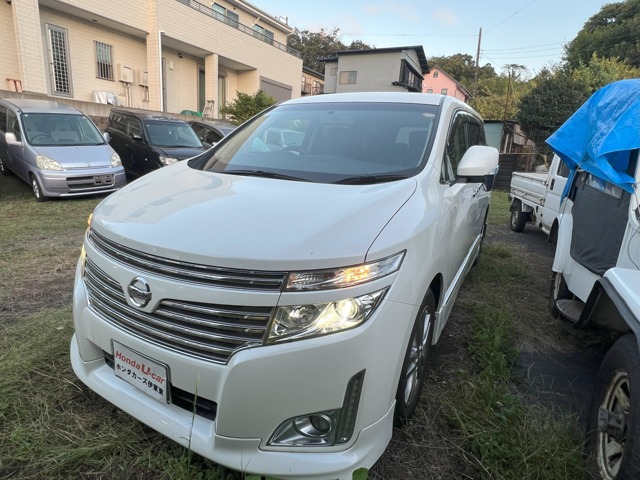 Nissan Elgrand 2
