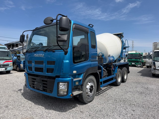 2012 Isuzu Giga