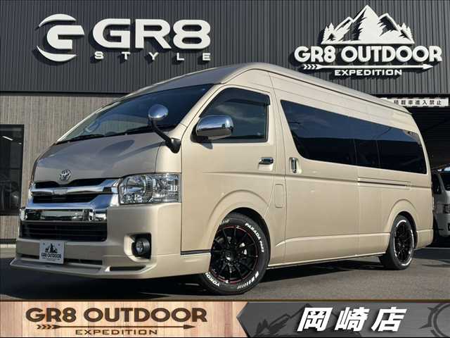 Toyota Hiace 1