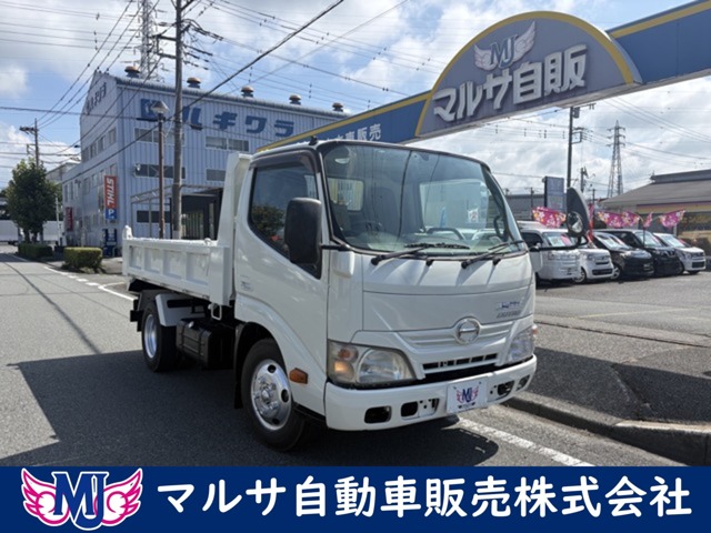 Hino Dutro 1