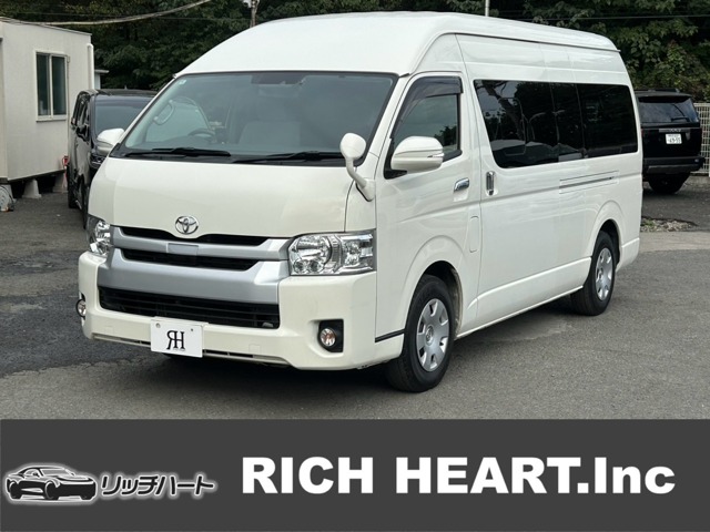 2018 Toyota Hiace Commuter