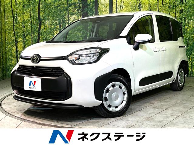 Toyota Sienta 1