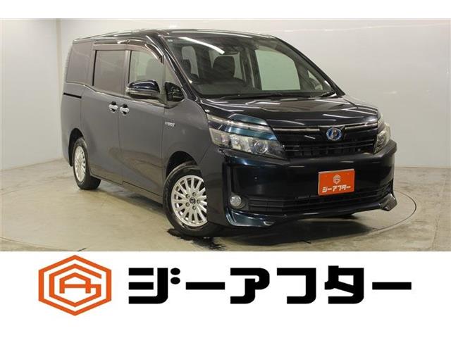 Toyota Voxy 1