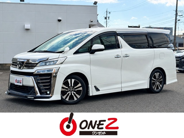 Toyota Vellfire 1