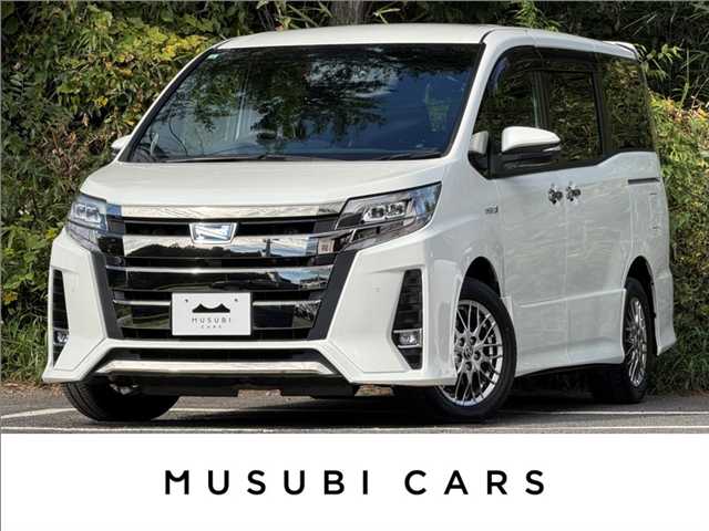 Toyota Noah 1