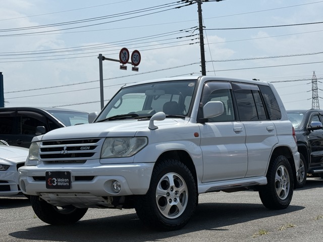 Mitsubishi Pajero iO 1