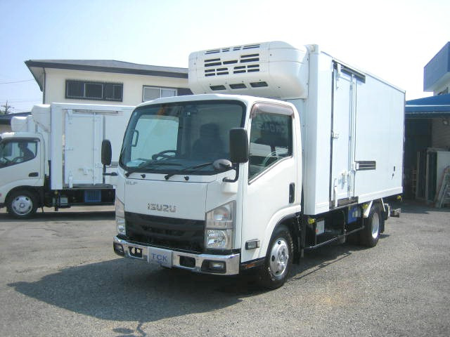 2018 Isuzu Elf
