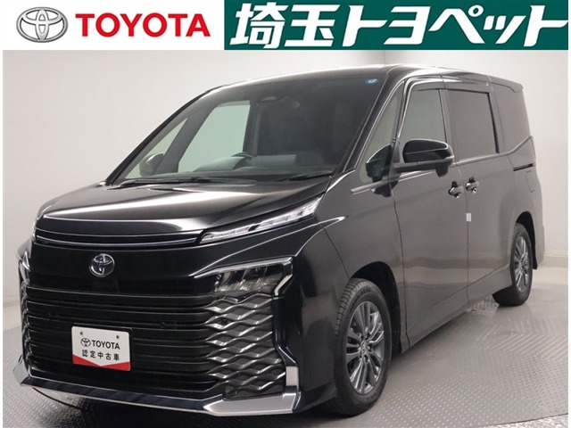 Toyota Voxy 1