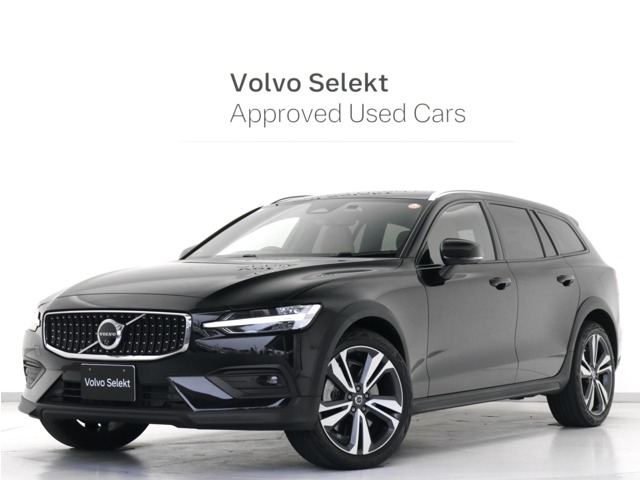 Volvo V60 Cross Country 1