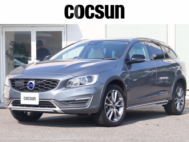 Volvo V60 Cross Country 1