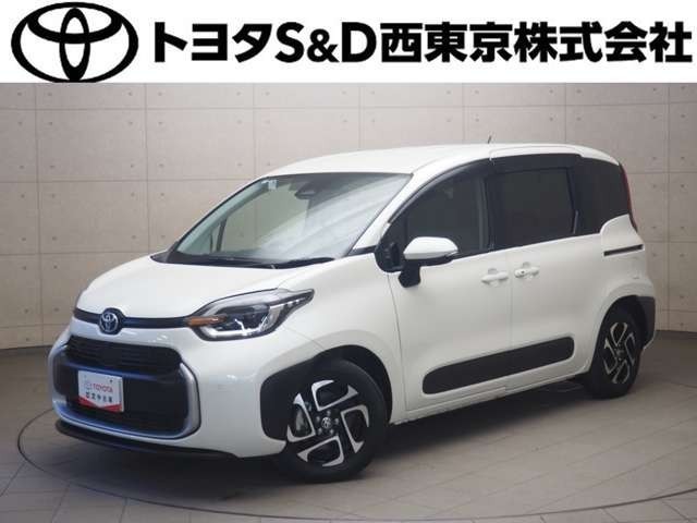 Toyota Sienta 1