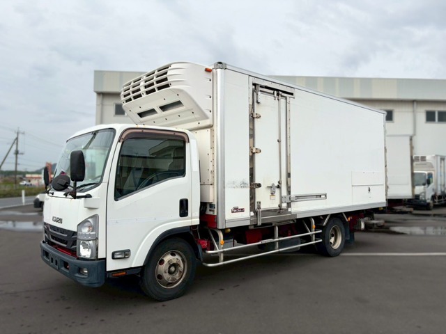 2018 Isuzu Elf