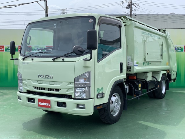 2015 Isuzu Elf