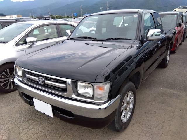 Toyota Hilux 1