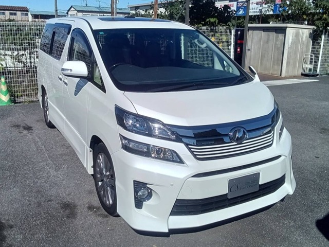 Toyota Vellfire 2