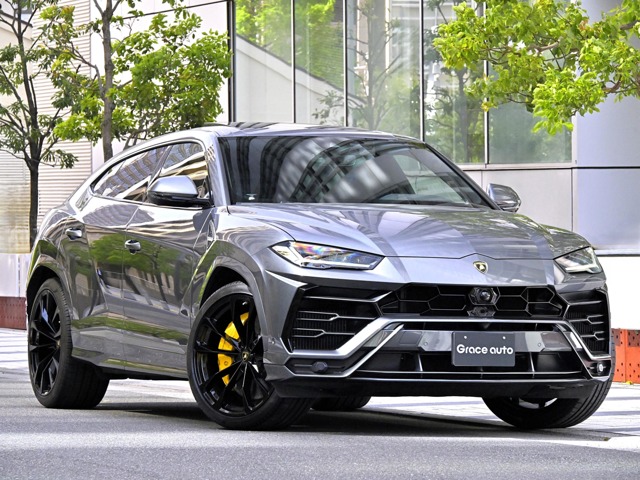 Lamborghini Urus 4.0 4WD Rims Taigete 23 inch/Sporty Boreza (blue and black tonneau)/Q Chitula Leather/Panoramic Roof/ANIMA Off-road Mode/Seat Heater & Ventilation for all seats/Massage Function/Bang & Olufsen/Hands-free Gate/Logo Embroidery & Stitching