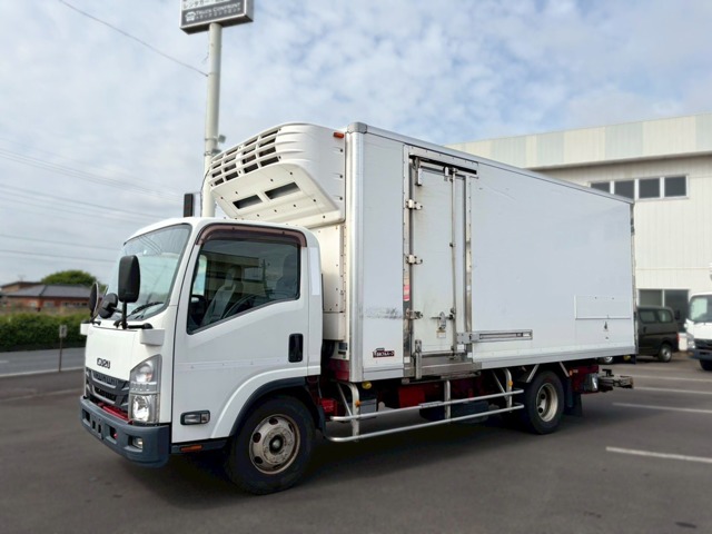2018 Isuzu Elf