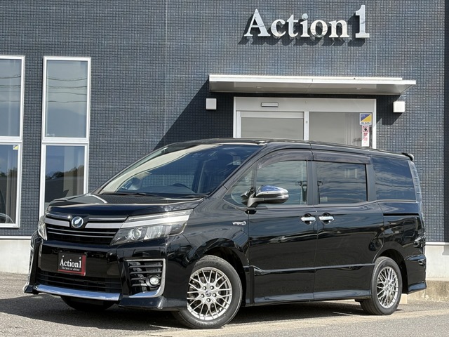 Toyota Voxy 1