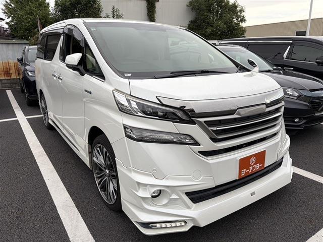 Toyota Vellfire 1