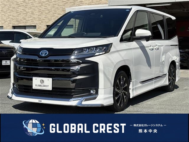 Toyota Noah 1