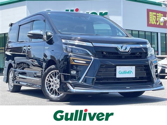 Toyota Voxy 2