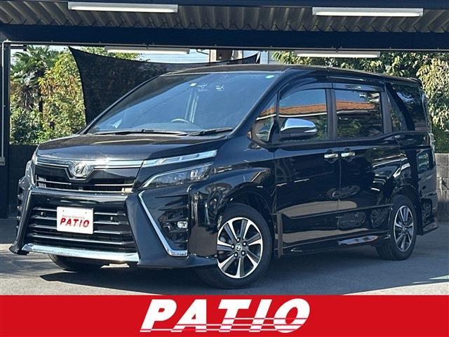 Toyota Voxy 1