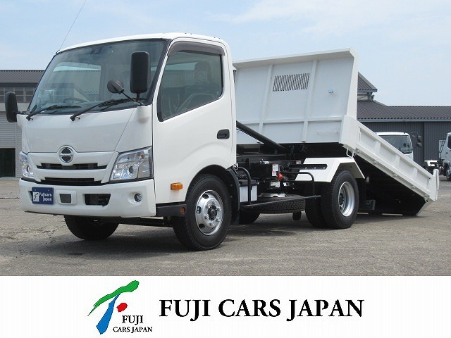 2025 Hino Dutro