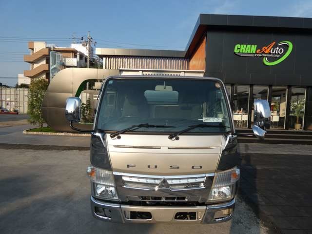 Mitsubishi Fuso Canter 2