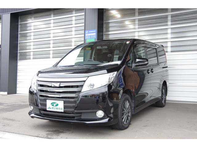 Toyota Noah 1