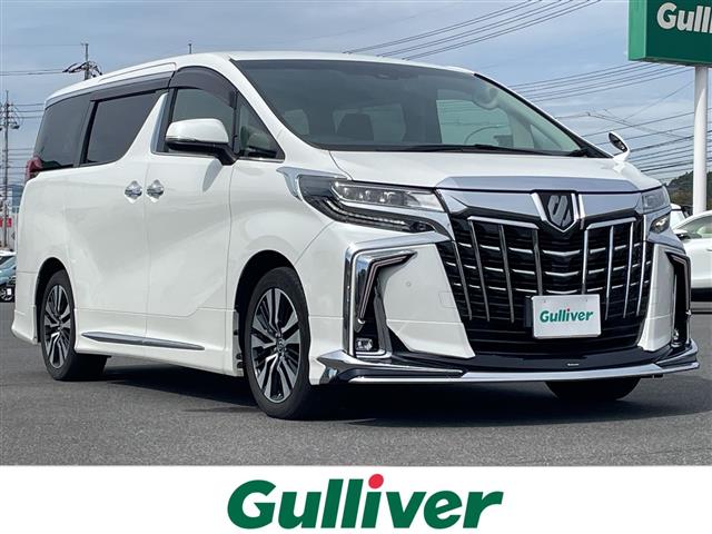 Toyota Alphard 1