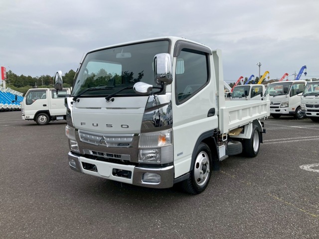 Mitsubishi Fuso Canter 1