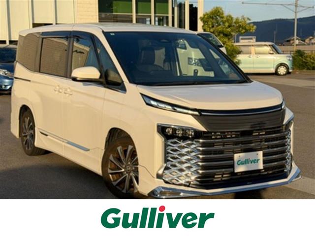 2022 Toyota Voxy