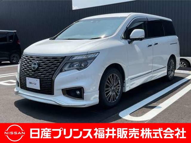 Nissan Elgrand 2