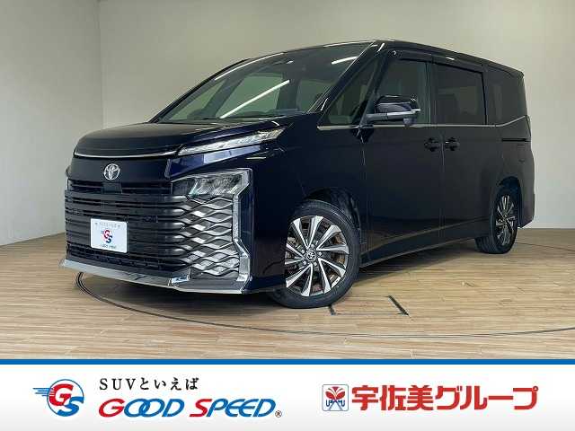 Toyota Voxy 1